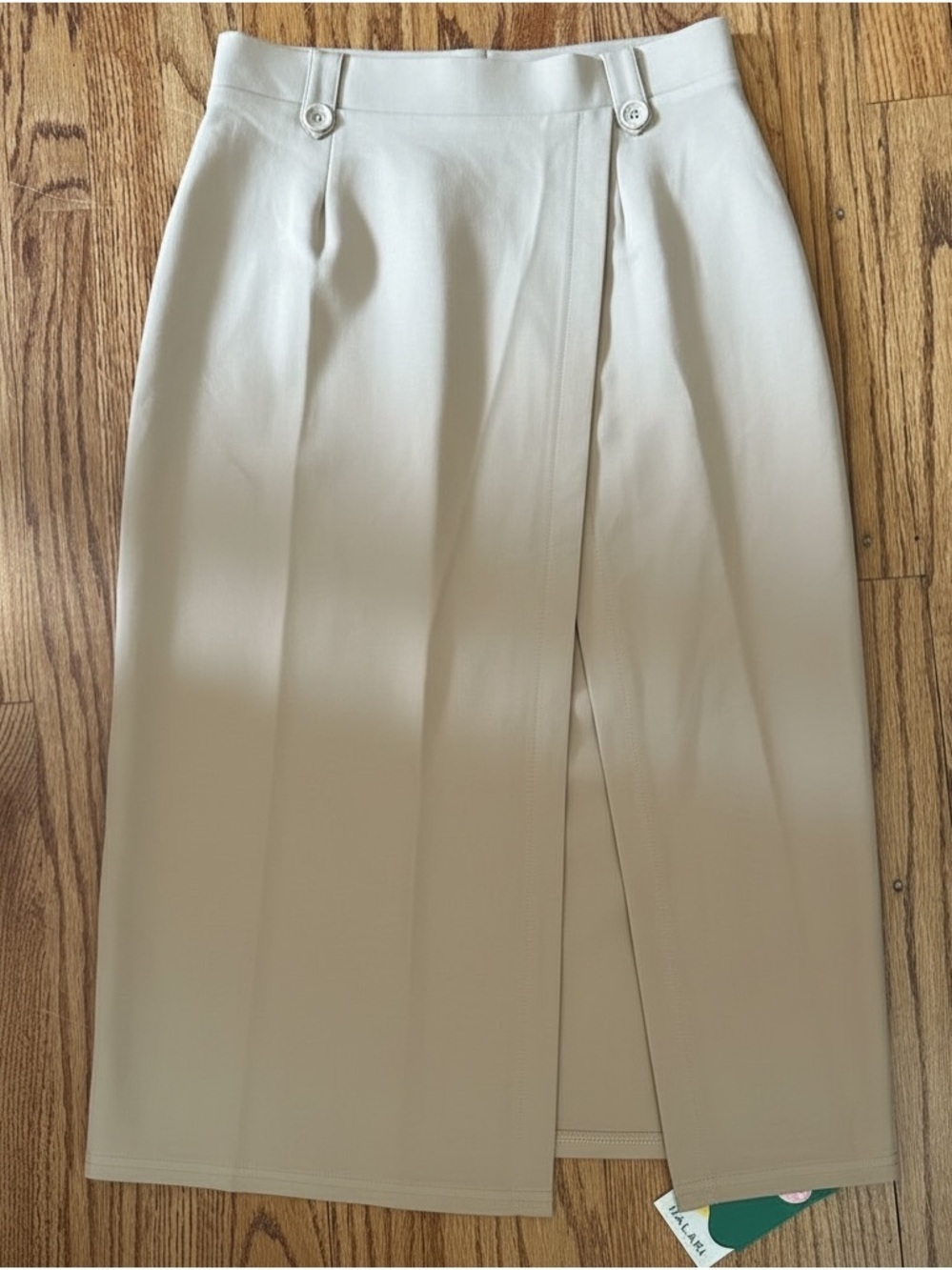 HALARA Cream Midi Skirt with Front Slit and Button Waist